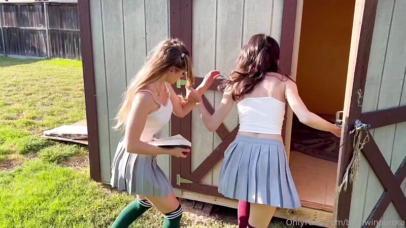 Bronwin Auora & lilah_lovesyou - Late for Class