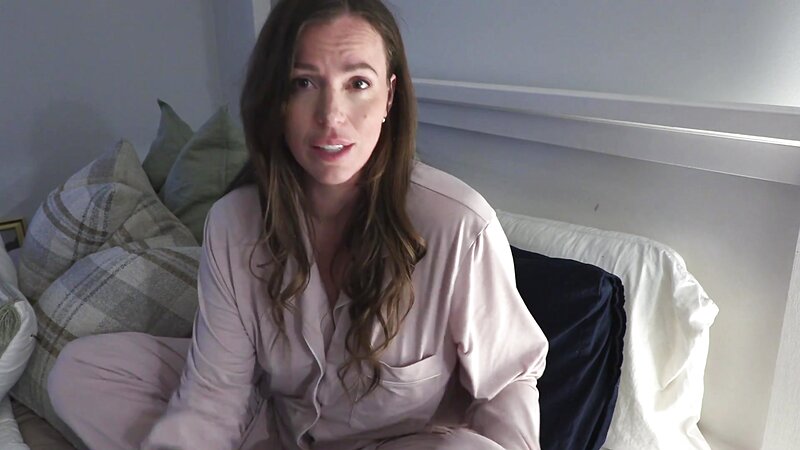 Yogabella - StepMommy Reassures You