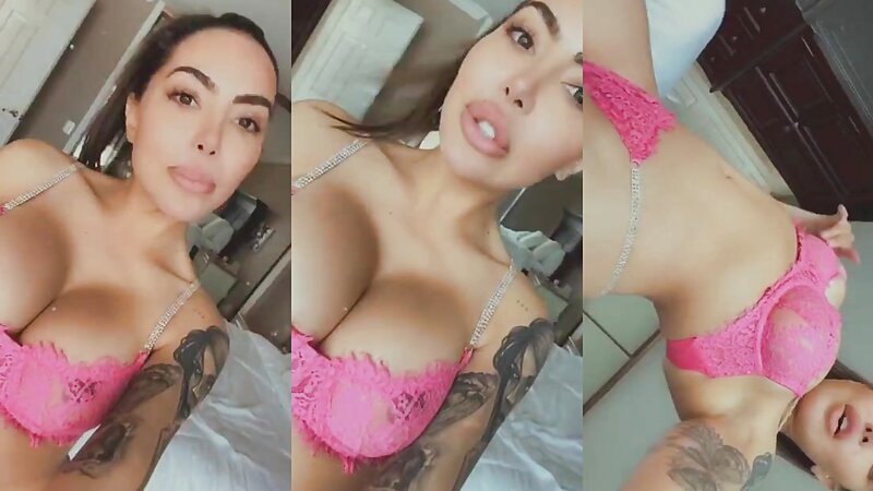 Lela Star Nude Teasing