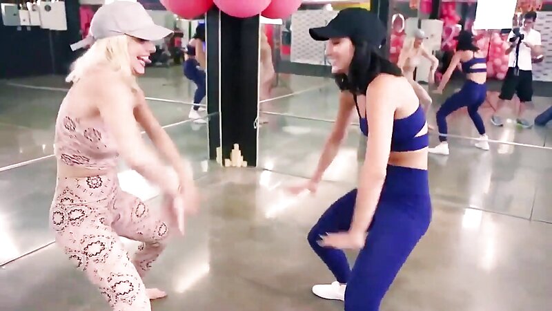 Lele Pons Nude Boob Slip in Public