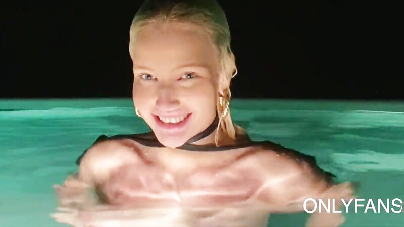 Linsey Donovan Nude Swimming Pool Tease