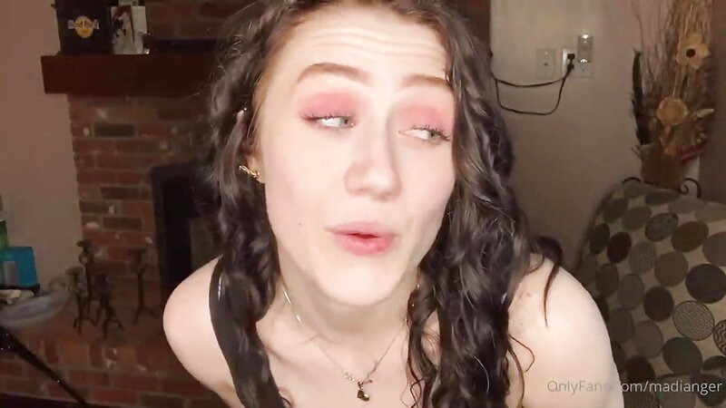 Madi Meadows Nude Try On Show
