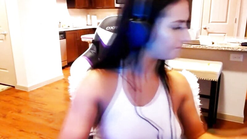 Miss Lauren Tyler Sloppy Blowjob