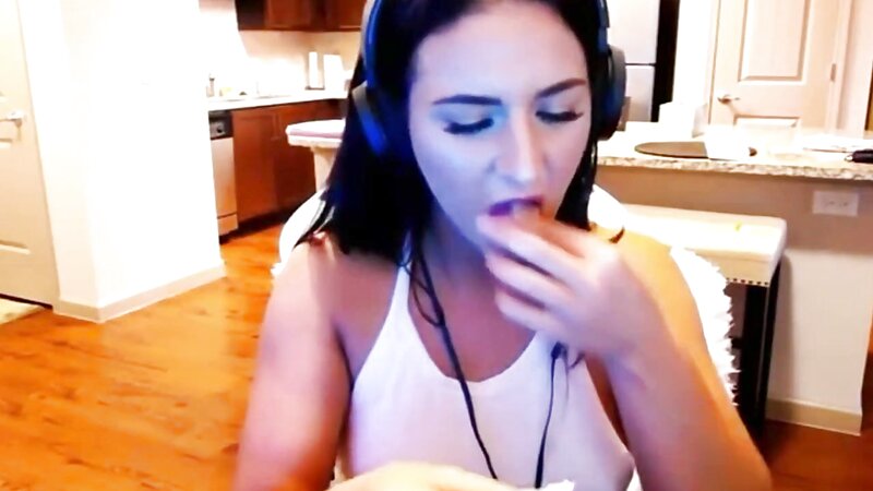 Miss Lauren Tyler Sloppy Blowjob