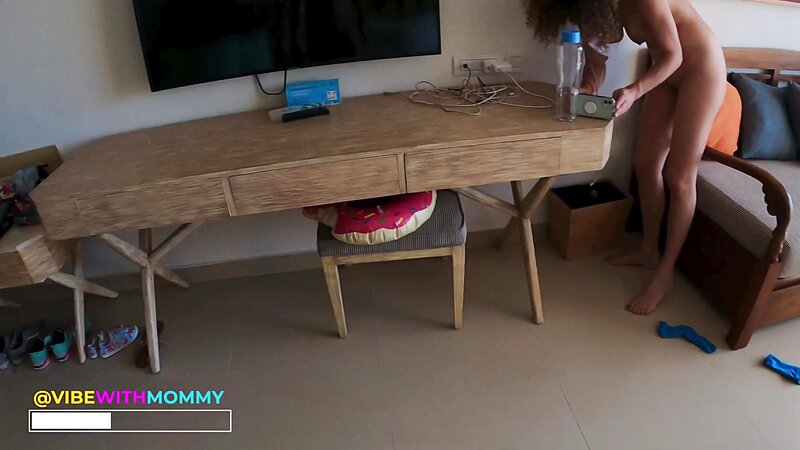 VibeWithMommy - STUCK STEP-MOM GETS HUGE ROUGH CREAMPIE