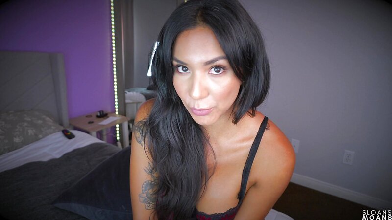Sloansmoans - GFE: Piss your pants for me