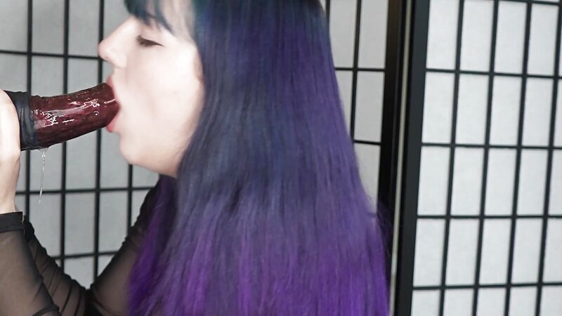 MissPrincessKay - Hard Deepthroating Overflowing Throatpie