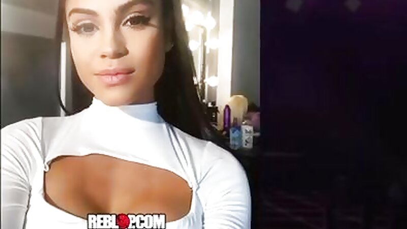 Hazel Max Nude and Sex Tape