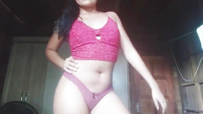 Rubbya Costa Nude Try On