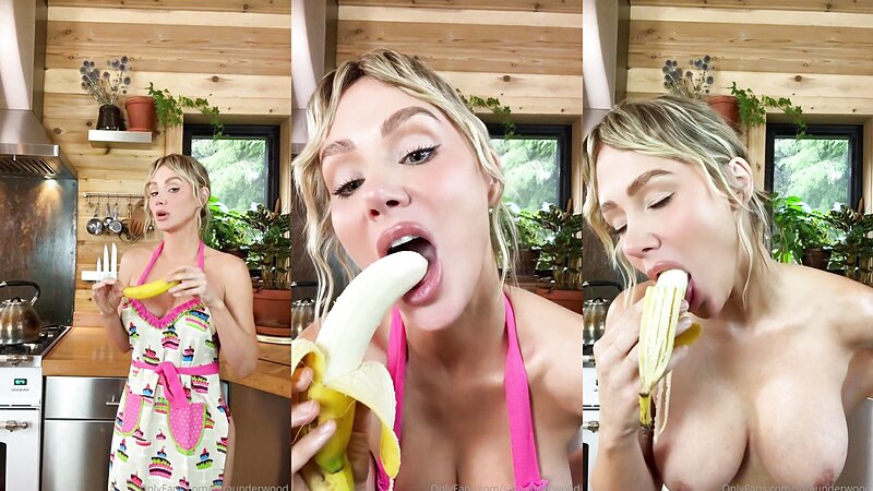 Sara Jean Underwood Sucking a Banana