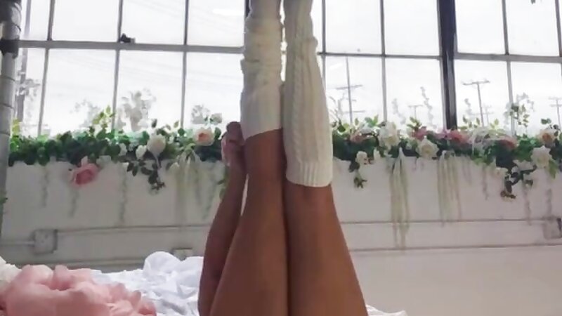 Tana Mongeau Bare Tits Show