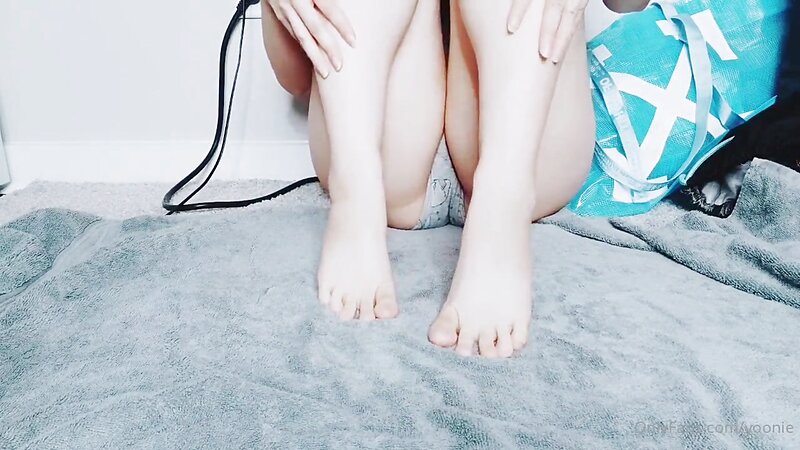 Yoonie Babyoil