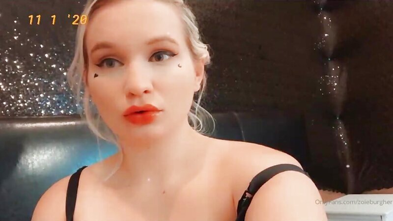 Zoie Burgher Nude Dildo Play