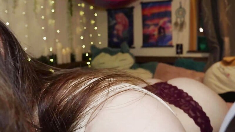 AftynRose ASMR Girlfriend Needs Attention