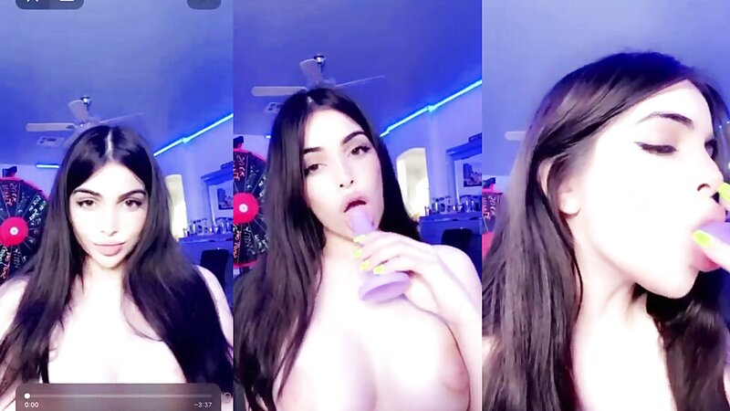 Alina Rose Nude Dildo Sucking